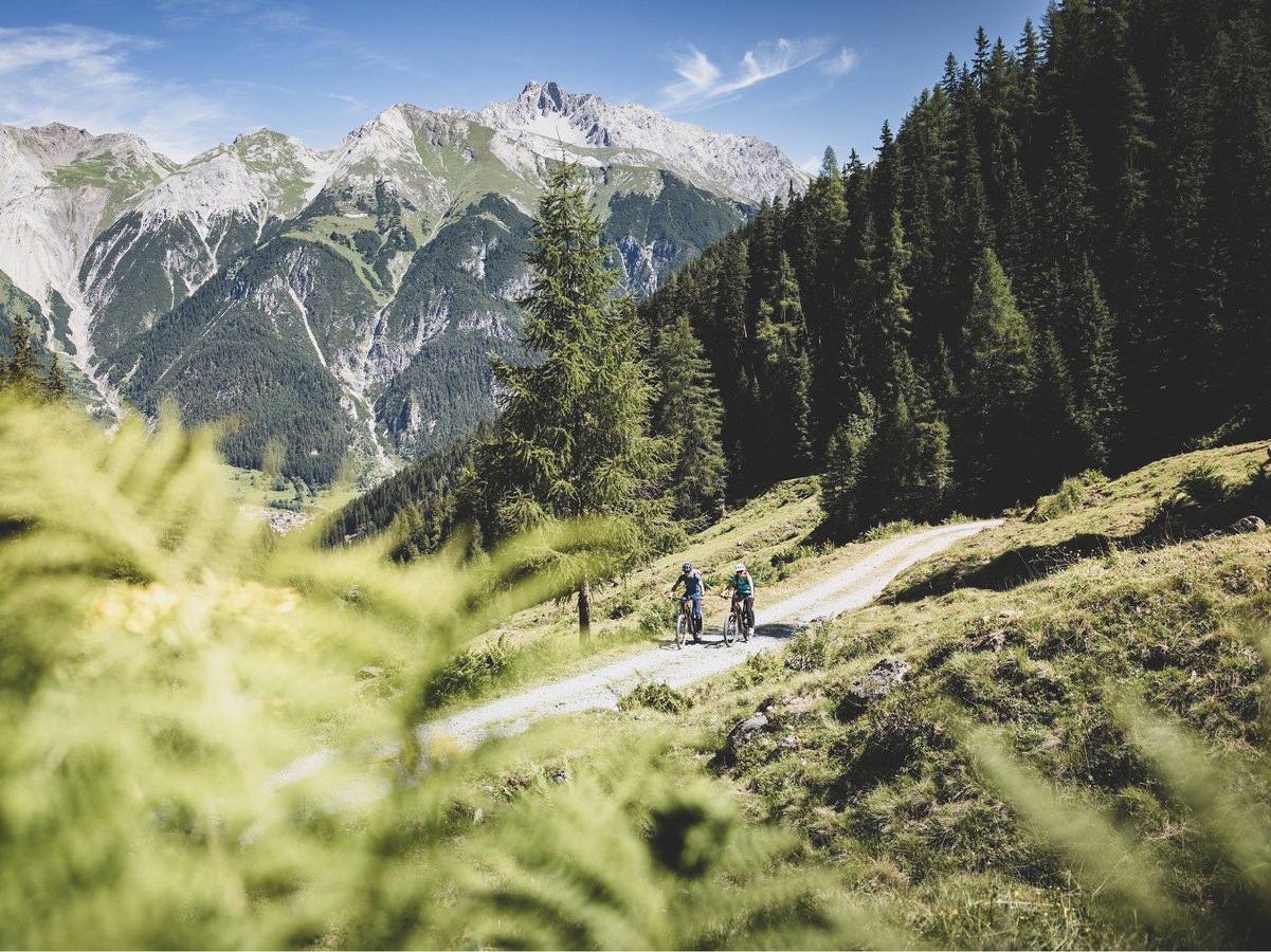 Bike_and_Hike_Hoher_Riffler_Sommer © TVB St. Anton am Arlberg_Patrick Bätz (89) 1.jpg