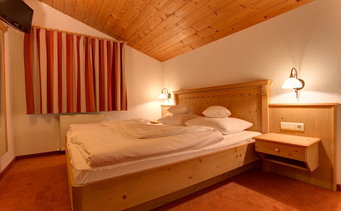Apartment 4